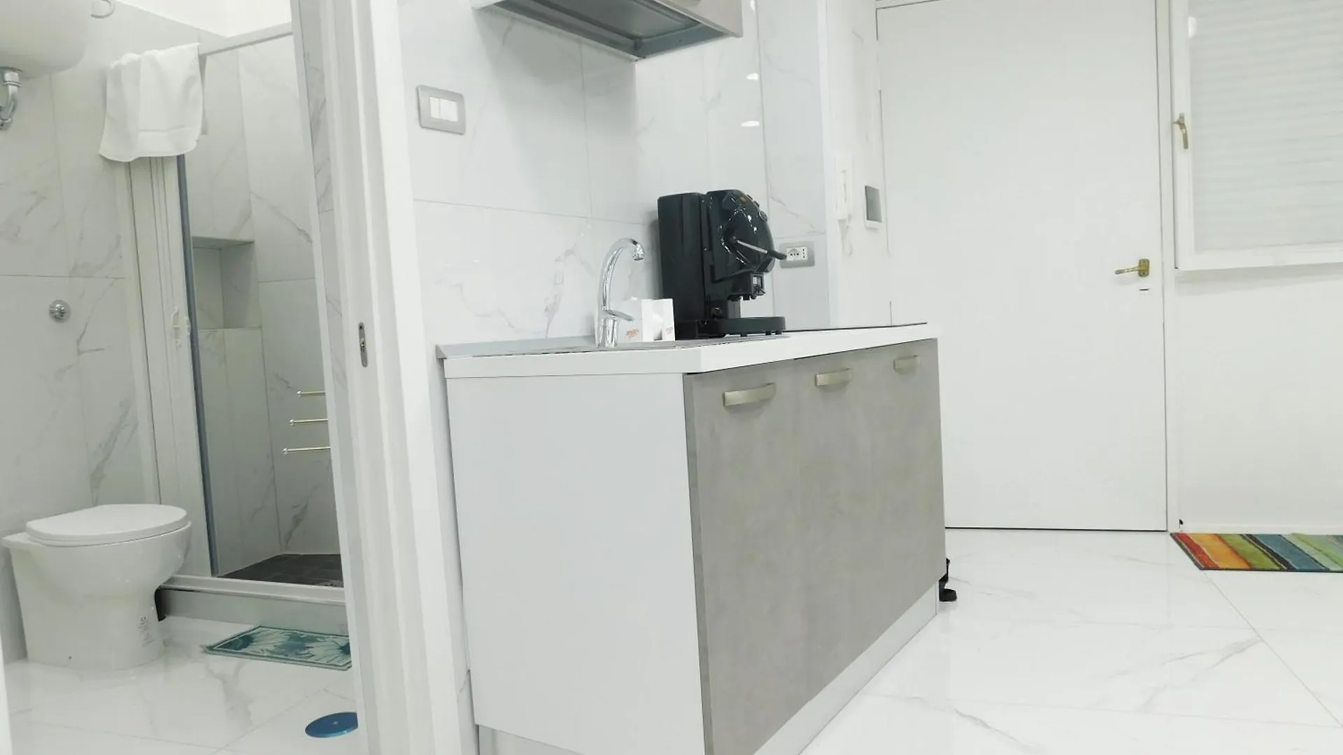 House Franco -Nel Cuore Dei Quartieri Spagnoli A Napoli Apartment Naples